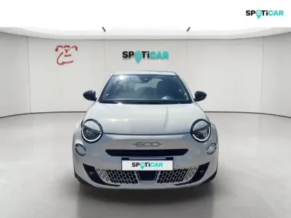 Photo 9 Fiat 600  1.2 Hybrid Turbo 110ch La Prima eDCT6