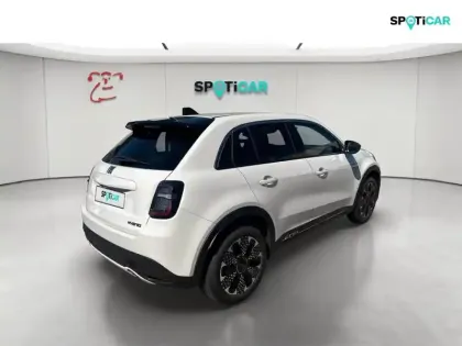Photo 6 Fiat 600  1.2 Hybrid Turbo 110ch La Prima eDCT6