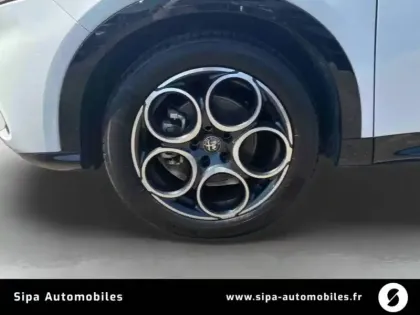 Photo 8 Alfa Romeo Tonale  1.5 Hybrid 130 ch TCT7
