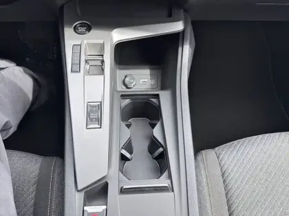 Photo 23 Peugeot 308  Hybrid 145 e-DCS6