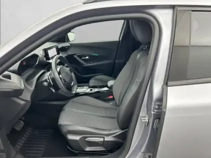 Photo 30 Peugeot 2008  BlueHDi 130 S&S EAT8