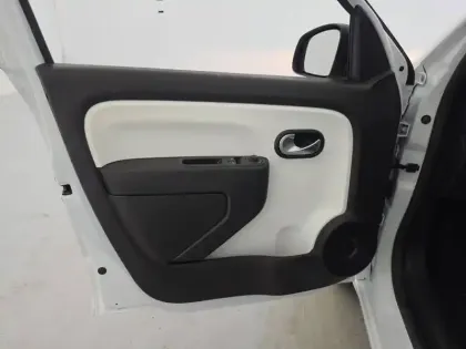 Photo 25 Renault Twingo  III SCe 65
