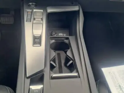Photo 21 Peugeot 308  SW PHEV 180 e-EAT8