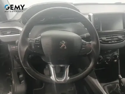 Photo 33 Peugeot 2008  1.6 BlueHDi 100ch BVM5
