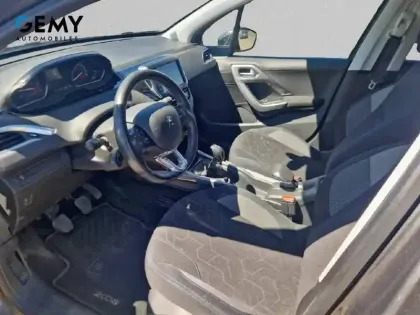 Photo 8 Peugeot 2008  1.6 BlueHDi 100ch BVM5