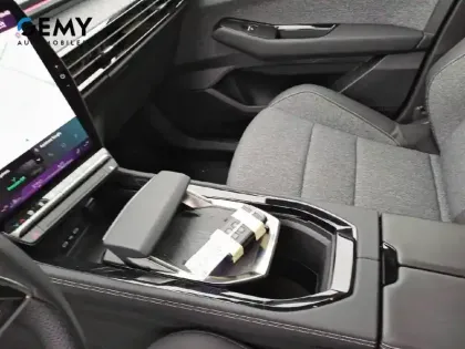 Photo 11 Renault Espace  full hybrid E-Tech 200 ch 7pl