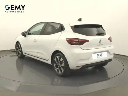 Photo 41 Renault Clio  SOCIETE E-TECH FULL HYBRID 145