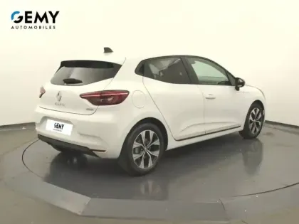 Photo 52 Renault Clio  SOCIETE E-TECH FULL HYBRID 145