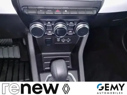 Photo 28 Renault Clio  SOCIETE E-TECH FULL HYBRID 145
