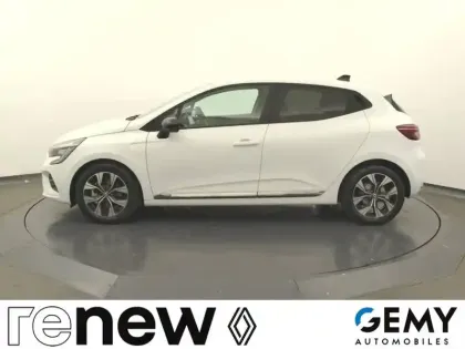 Photo 33 Renault Clio  SOCIETE E-TECH FULL HYBRID 145