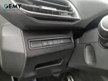 Photo 16 Peugeot 3008  Hybrid 225 e-EAT8