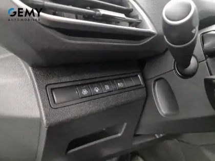 Photo 16 Peugeot 3008  Hybrid 225 e-EAT8