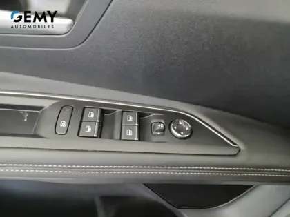 Photo 15 Peugeot 3008  Hybrid 225 e-EAT8