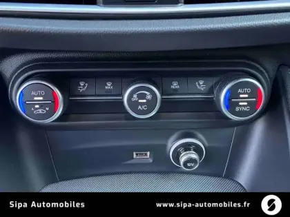 Photo 16 Alfa Romeo Stelvio  2.2 160 ch AT8
