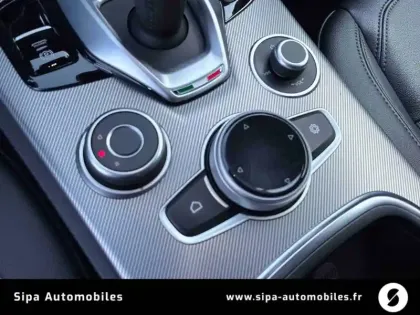 Photo 24 Alfa Romeo Stelvio  2.2 160 ch AT8