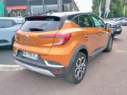 Photo 27 Renault Captur  E-Tech Plug-in 160 - 21