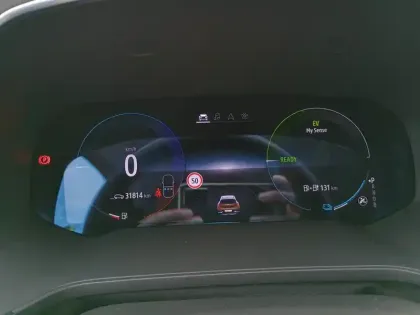 Photo 14 Renault Captur  E-Tech Plug-in 160 - 21
