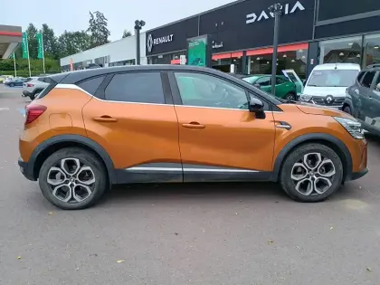 Photo 6 Renault Captur  E-Tech Plug-in 160 - 21