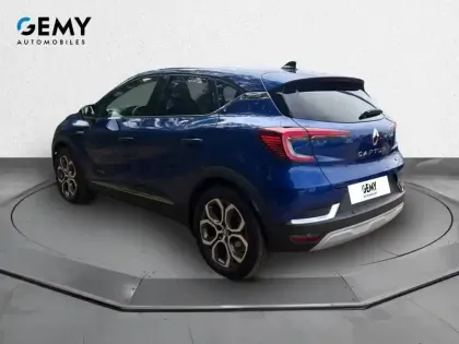Photo 6 Renault Captur  E-Tech full hybrid 145