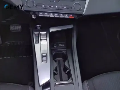 Photo 46 Peugeot 308  SW PHEV 180 e-EAT8