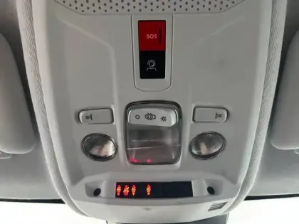 Photo 47 Peugeot 208  PureTech 100 S&S BVM6