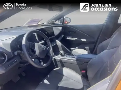 Photo 10 Toyota C-HR  Hybride 200
