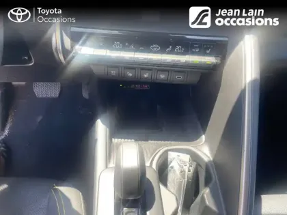 Photo 14 Toyota C-HR  Hybride 200