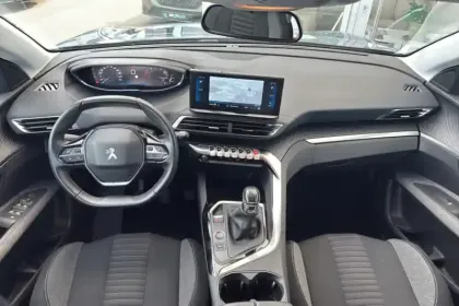 Photo 16 Peugeot 3008  Puretech 130ch S&S BVM6