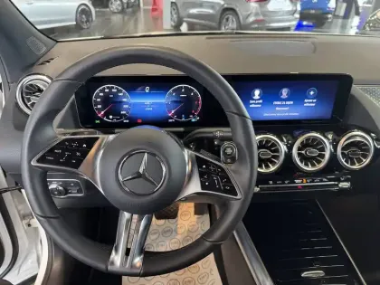 Photo 9 Mercedes GLA  180 d 8G-DCT