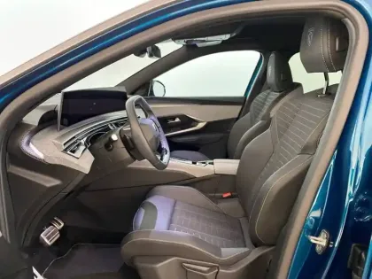 Photo 6 Peugeot 3008  Hybrid 145 e-DCS6