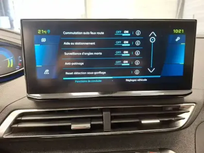 Photo 17 Peugeot 3008  Hybrid 225 e-EAT8