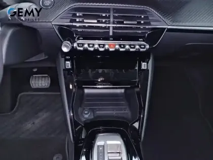 Photo 13 Peugeot 208  Hybrid 100 e-DCS6