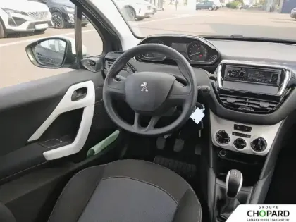 Photo 11 Peugeot 208  PureTech 68ch BVM5