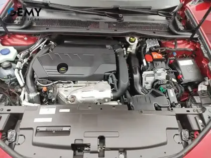 Photo 11 Peugeot 508  Hybrid 225 e-EAT8