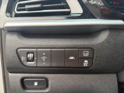 Photo 19 Kia Niro  1.6 GDi Hybride 141 ch DCT6