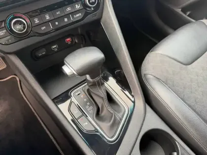 Photo 28 Kia Niro  1.6 GDi Hybride 141 ch DCT6