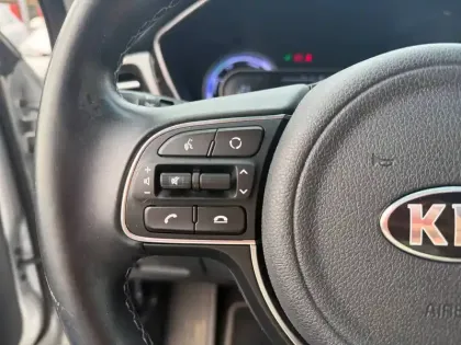 Photo 20 Kia Niro  1.6 GDi Hybride 141 ch DCT6