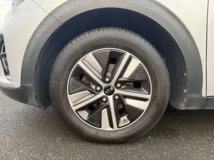 Photo 17 Kia Niro  1.6 GDi Hybride 141 ch DCT6
