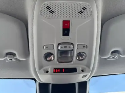 Photo 5 Peugeot 208  Turbo 100 ch BVM6