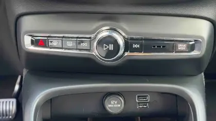 Photo 24 Volvo XC40  T4 Recharge 129+82 ch DCT7