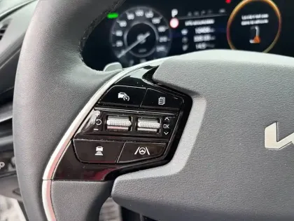 Photo 23 Kia Niro  EV Electrique 204 ch