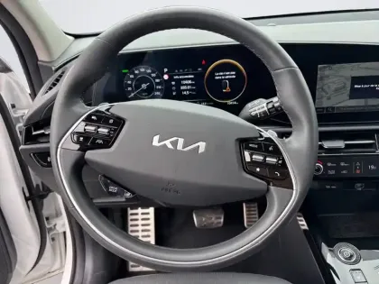 Photo 11 Kia Niro  EV Electrique 204 ch