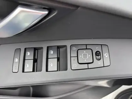 Photo 21 Kia Niro  EV Electrique 204 ch