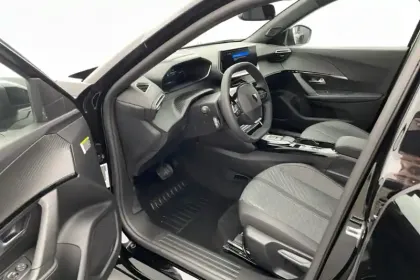Photo 12 Peugeot 2008  Hybrid 145 e-DCS6