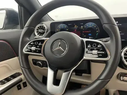 Photo 22 Mercedes GLA  250 e 8G-DCT