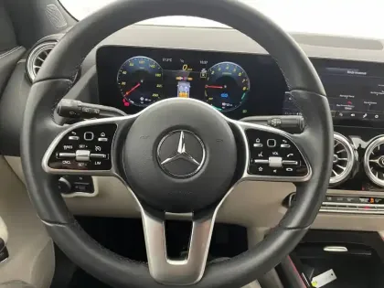 Photo 21 Mercedes GLA  250 e 8G-DCT