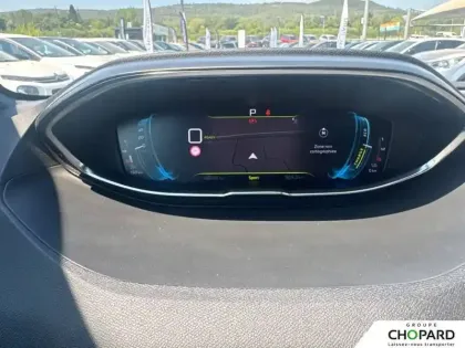 Photo 16 Peugeot 3008  Hybrid 225 e-EAT8