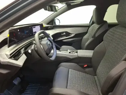 Photo 10 Peugeot 3008  Hybrid 145 e-DCS6
