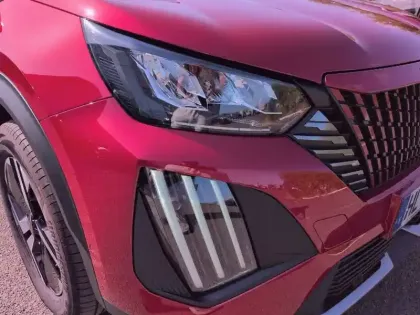 Photo 15 Peugeot 2008  Hybrid 110 e-DCS6