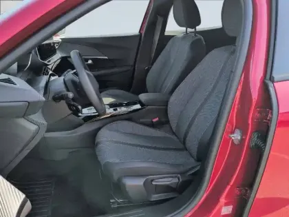 Photo 10 Peugeot 2008  Hybrid 110 e-DCS6